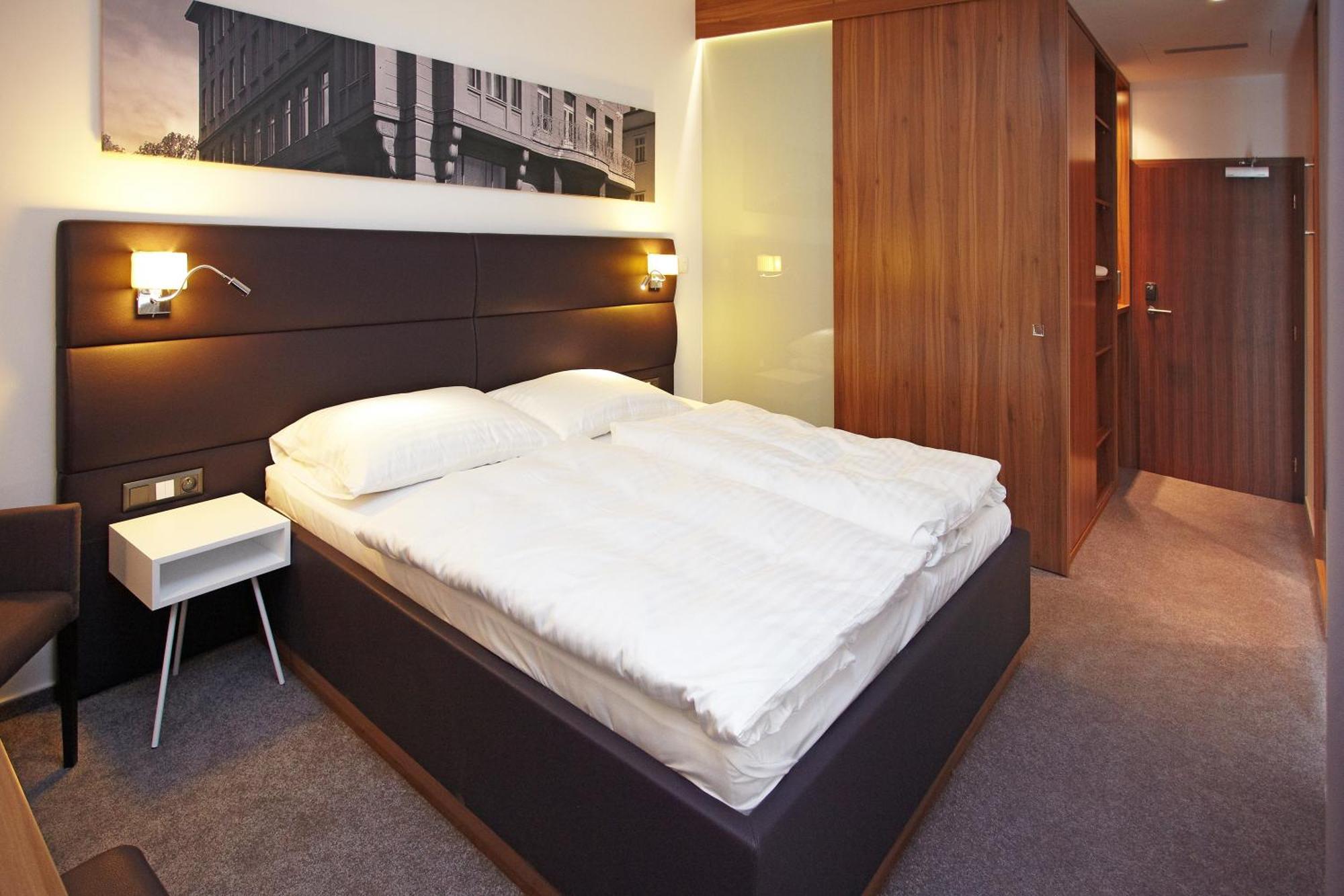 Hradec Králové Konference Park Hotel מראה חיצוני תמונה