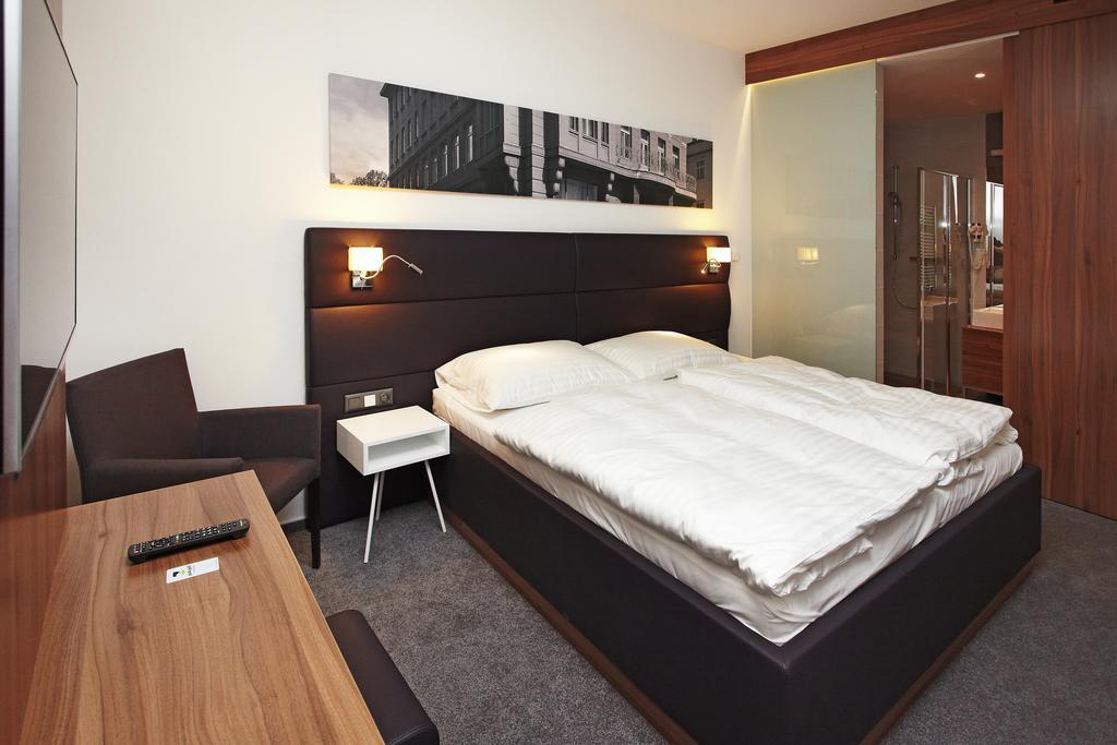 Hradec Králové Konference Park Hotel חדר תמונה
